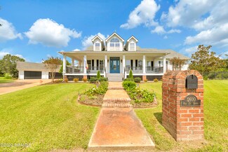 12600 Rue de Bayou Rd, Abbeville, LA 70510