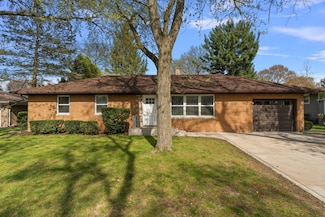 828 S Park Dr, Chesterton, IN 46304