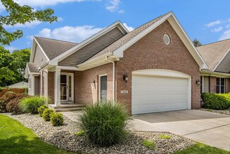 2040 Autumn Crest Ln, Kalamazoo, MI 49008