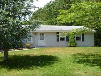 23 Mishawum Dr, South Dartmouth, MA 02748