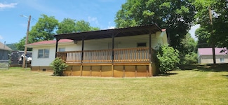 174 E Sylva Cir, Sylva, NC 28779