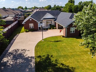 708 Herron St, Prairie Grove, AR 72753