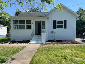 607 W Bridge St, Streator, IL 61364