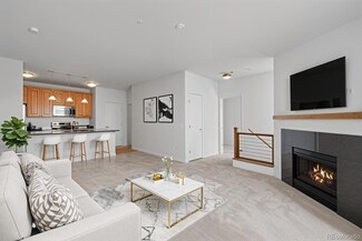 4100 Albion St Unit 320, Denver, CO 80216