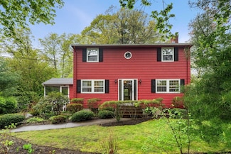 241 Fox Hill Rd, Burlington, MA 01803