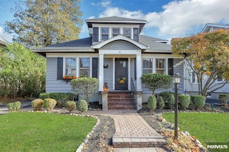 87 Buena Vista Ave, Hawthorne, NJ 07506