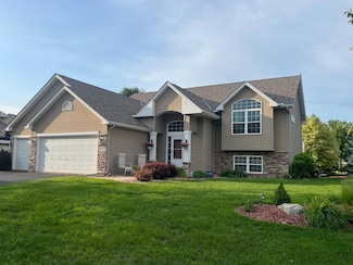 1093 Pinehurst Ln, Jordan, MN 55352