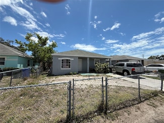 815 12th Ave W, Bradenton, FL 34205