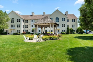 15 Saw Mill Dr Unit 108, North Kingstown, RI 02852