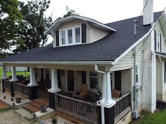 731 Pauls Airport Rd, Thomasville, NC 27360