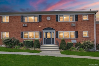 1879 Crompond Rd Unit F13, Peekskill, NY 10566