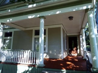 726 College Ave SE, Grand Rapids, MI 49503