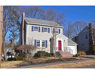 105 Gulliver St, Milton, MA 02186
