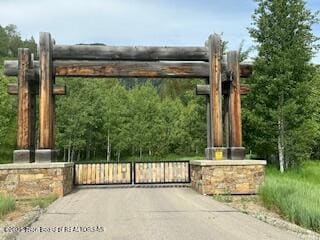 11 & 12 Windsong, Alpine, WY 83128