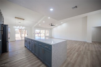 2541 Showcase Dr, Las Vegas, NV 89134