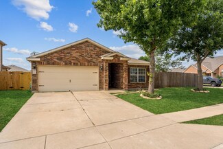 500 Misty Mountain Dr, Fort Worth, TX 76140