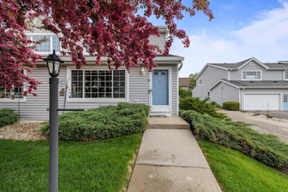 10096 W Whitnall Edge Dr Unit A, Franklin, WI 53132
