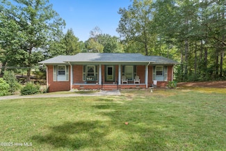 112 Marilyn Ave, Rockingham, NC 28379