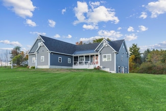 16 Dore Dr, Gorham, ME 04038