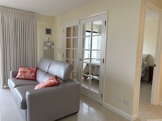 2140 Kuhio Ave Unit 911, Honolulu, HI 96815