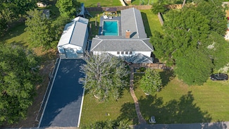 218 Beaumont Dr, Magnolia, TX 77354