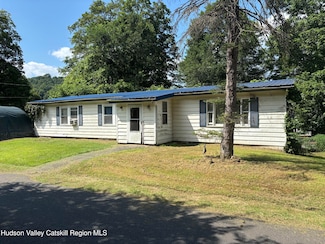 116 South St, Rosendale, NY 12472