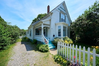5 Purchase St, Rockland, ME 04841