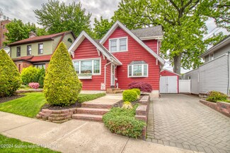 180 Hart Blvd, Staten Island, NY 10301