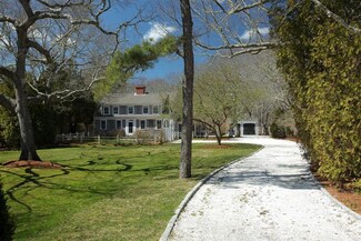 38 Ayer Ln, Harwich Port, MA 02646