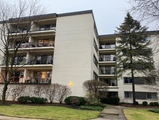 415 Franklin Ave Unit 5B, River Forest, IL 60305