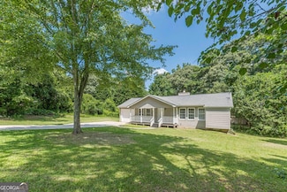 6226 Pine Ln, Douglasville, GA 30135