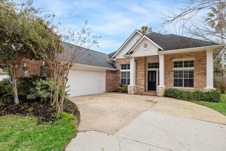 4722 Robins Way, Sugar Land, TX 77479