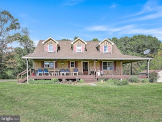 1131 Moyers Station Rd, Pine Grove, PA 17963