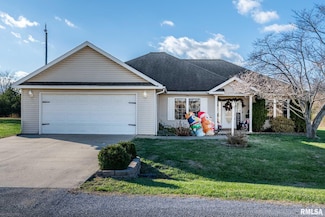 411 Prince Ln, Herrin, IL 62948