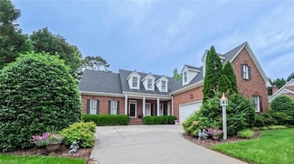 119 Georgetowne Dr, Elon, NC 27244
