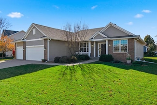 912 10th Avenue Place SE, Altoona, IA 50009