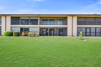 236 Pebble Beach Cir Unit 102, Naples, FL 34113