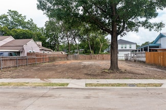 2220 Bombay Ave, Dallas, TX 75235