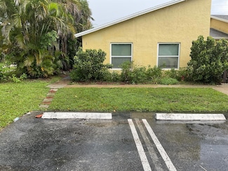 214 Sparrow Dr Unit 1, Royal Palm Beach, FL 33411