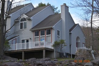 9 Beachwood Ct, Lake Harmony, PA 18624