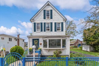 11 Hope Place, Freeport, NY 11520