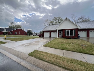 927 Brookridge Ln SE, Cullman, AL 35055