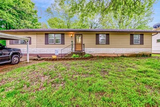 1016 S Glenn Ave, Springfield, MO 65802