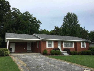4 Twin Oaks Place, Jackson, TN 38305