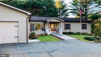 2950 Forest St, Lehighton, PA 18235