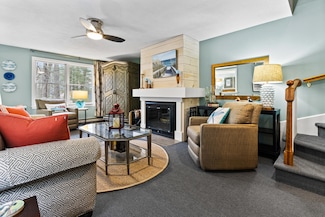 3 Edgecomb Ct, Portland, ME 04103