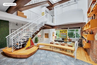 337 E 8th St, New York, NY 10009