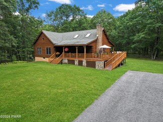 104 Harding Rd, Shohola, PA 18458
