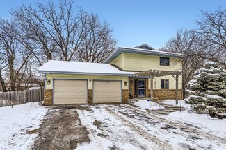 11449 Goldenrod St NW, Coon Rapids, MN 55448