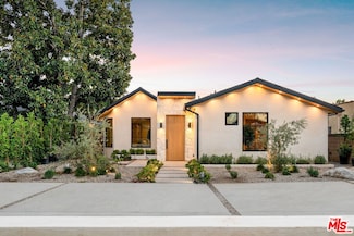 14610 Addison St, Sherman Oaks, CA 91403